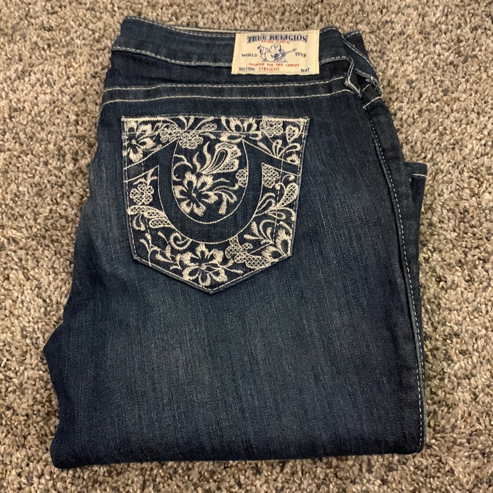 Straight leg embroidered True Religion Denim